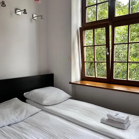 Maya's Flats & 65 - A Perfect 3 Flat In The Old Town *