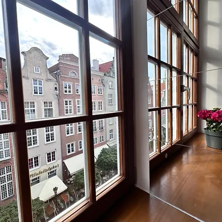 Maya's Flats & 65 - A Perfect 3 Flat In The Old Town * Gdansk