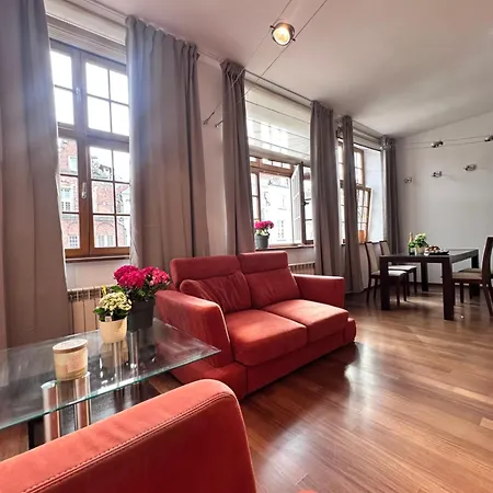 Maya's Flats & 65 - A Perfect 3 Flat In The Old Town * Gdansk